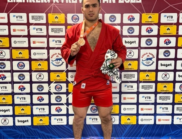 Sambo üzrə dünya çempionatında 2 bürünc medal