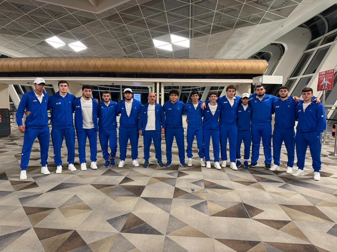 Sambo idman növü üzrə yeniyetmələr və gənclər arasında Avropa birinciliklərində iştirak üçün milli komandalar  Serbiyaya yola düşdü