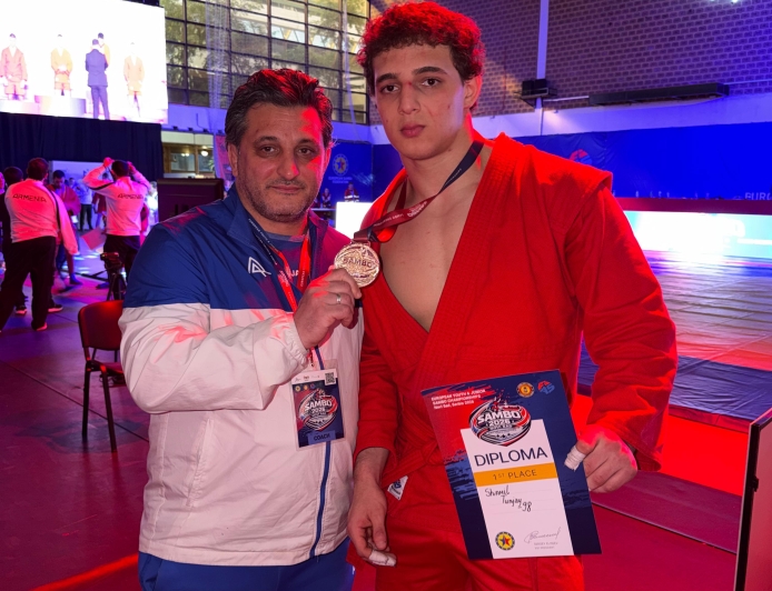 Sambo idman növü üzrə yeniyetmələr və gənclər arasında Avropa birinciliklərində 7 medal