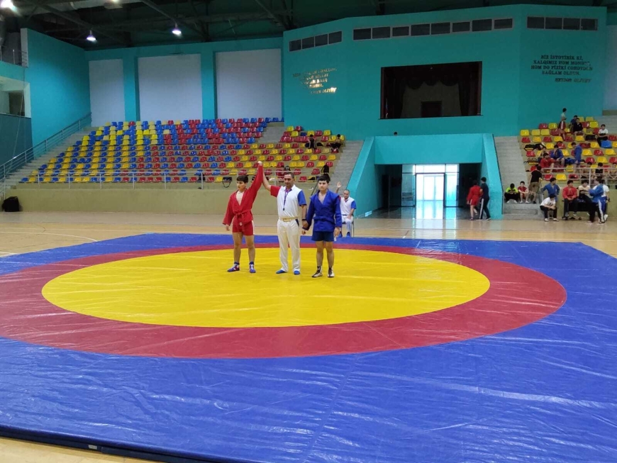 Qazaxda sambo idman növü üzrə kadetlər arasında "15 iyun Azərbaycan Xalqının  Qurtuluş Gününə" həsr edilmiş  açıq turnir keçirilmişdir